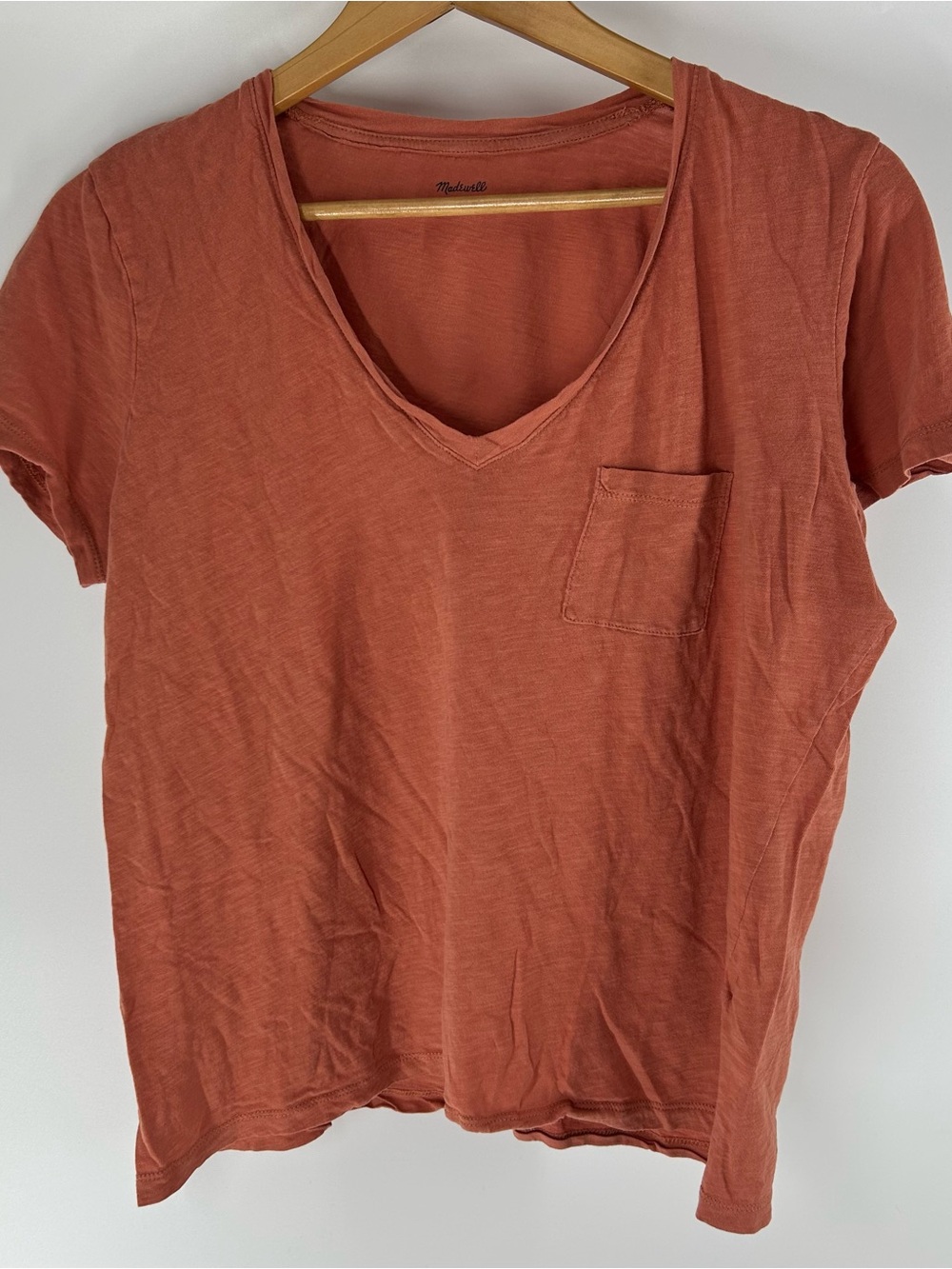 Madewell Short Sleeve V-Neck Pocket Tee in Rust Orange